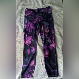 Under Armour ankle leggings, M